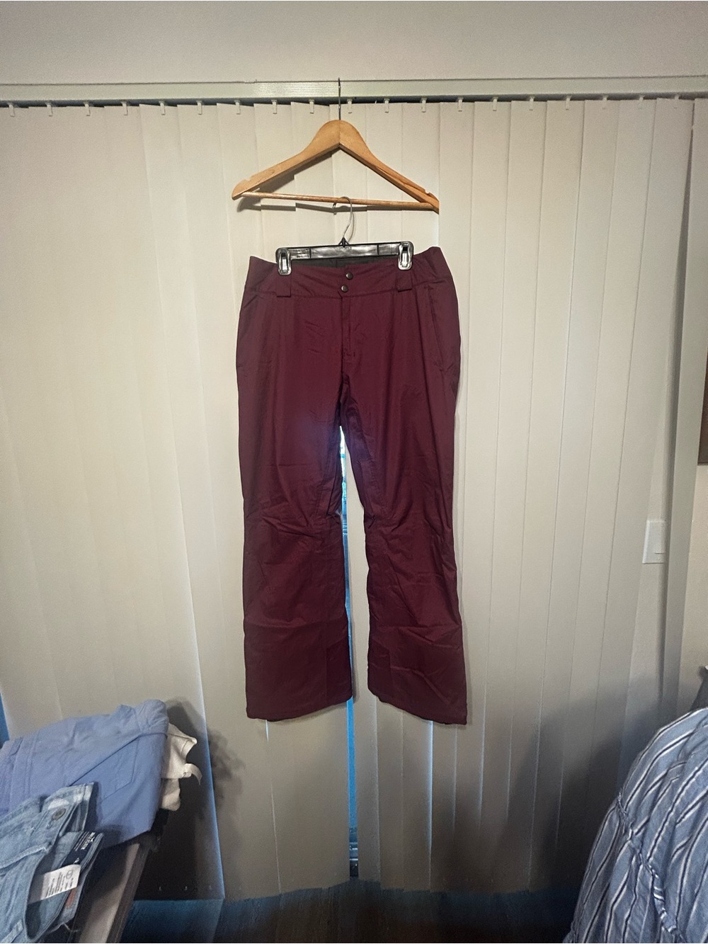 Patagonia Women's Maroon Flare Snow Pants